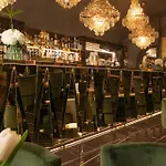 酒店 Bra 5*